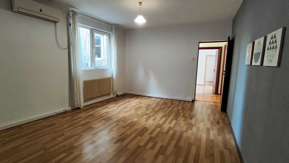 Inchiriez vila Piata Alba Iulia - Mall Vitan. 190mp utili