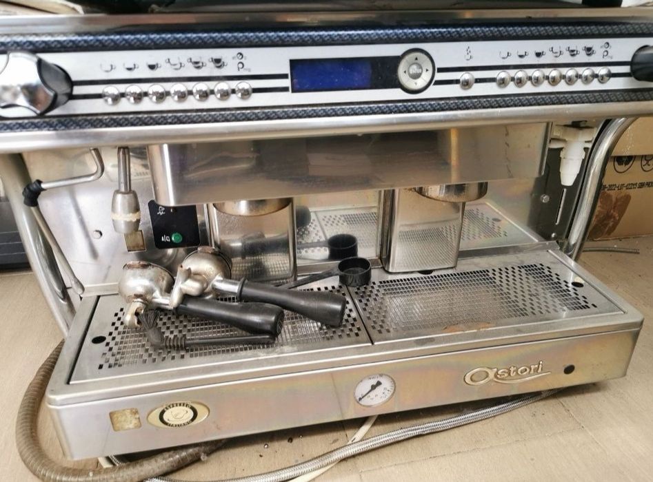 Aparat espresso Astoria (funcțional, nerevizionat)