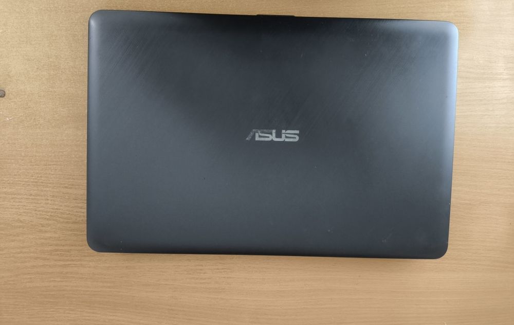 Ноутбук ASUS core i3