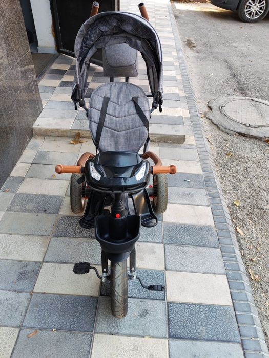 Детский велосипед трехколесный