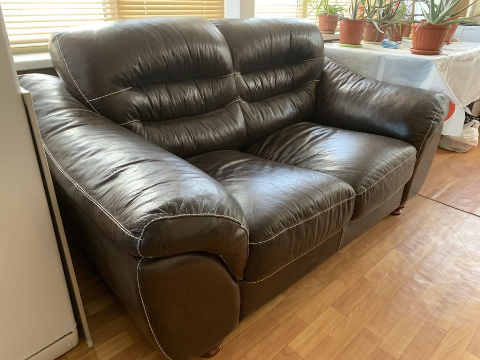 Диван из натуральной кожи