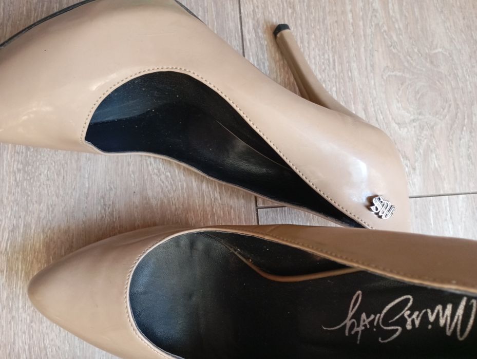 Дамски обувки 39