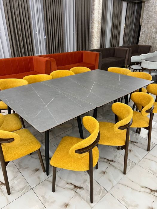 Продаю столы, стулья, диван