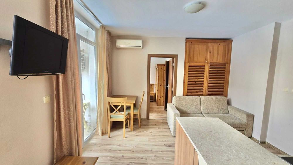 Продава се Тристаен апартамент в к.к. Слънчев бряг - 55 кв.м за 765 €/кв.м - Снимка #8