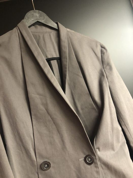 Дамски костюм нов