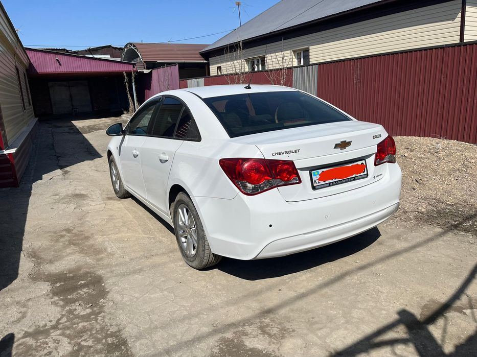 Продам шевролет круз