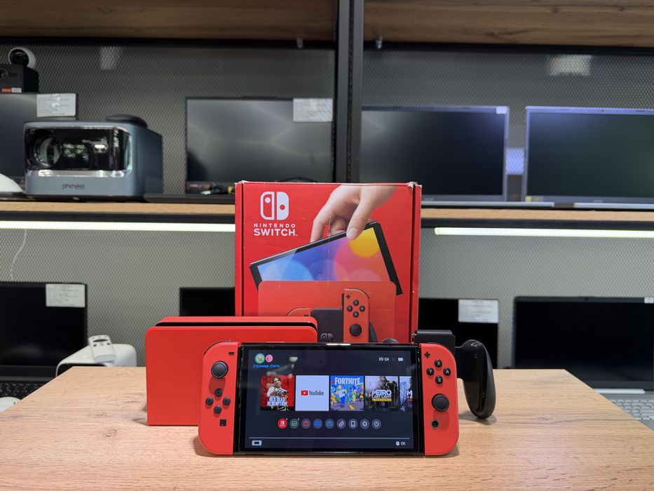 Игровая приставка Nintendo Switch, полный комплект, 2145/А10