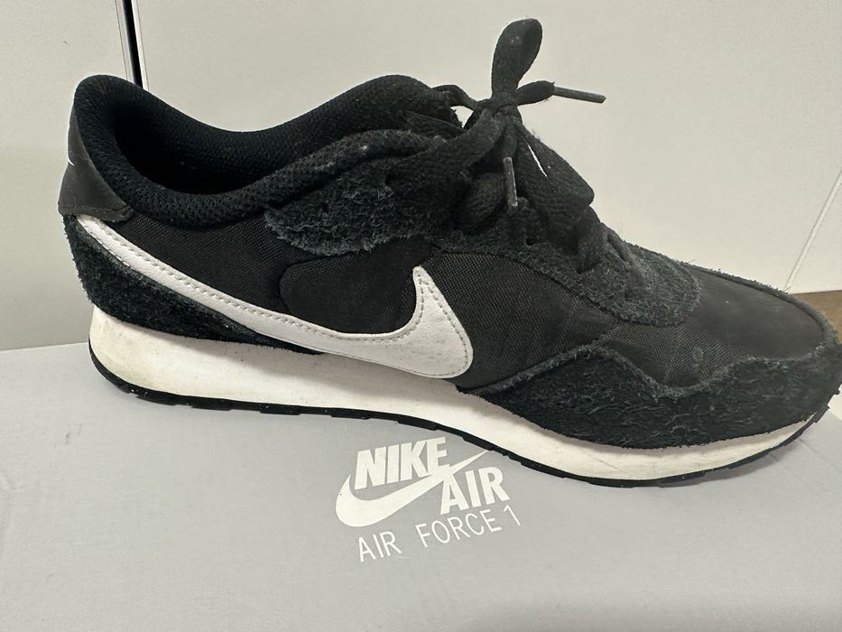 Маратонки за момче /мъж Nike