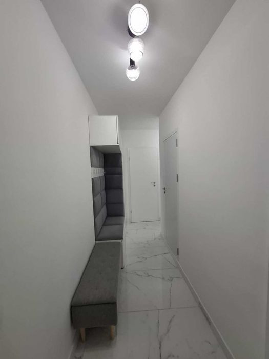 Дава се под наем Тристаен апартамент в Враца, Център - 93 кв.м за 510 € - Снимка #11