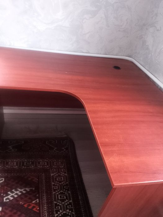 Стол  компьютерный