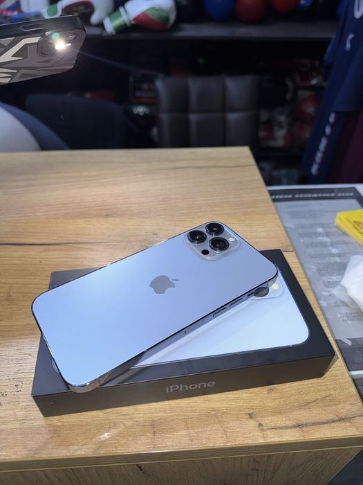 Продам iphone 13 pro max