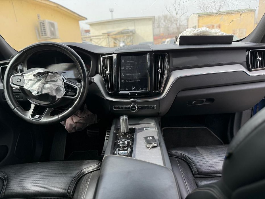 VOLVO XC60 2020 — imagine 5
