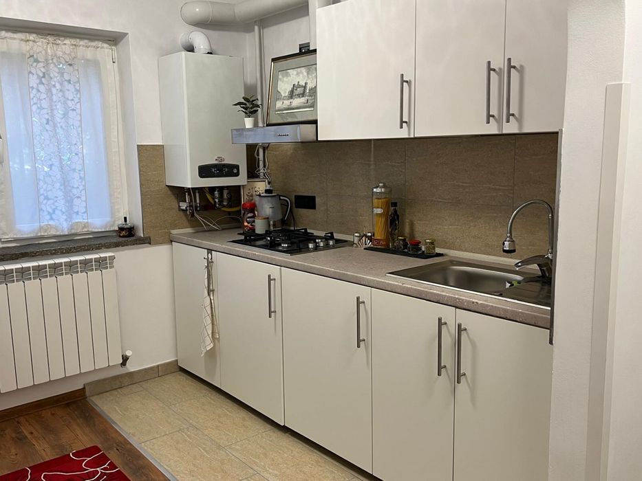 Inchiriez apartamant 1 camera zona Arcu (Gara)