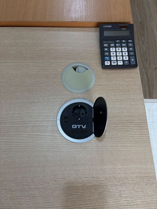 Стол и тумбы для офиса Б/У