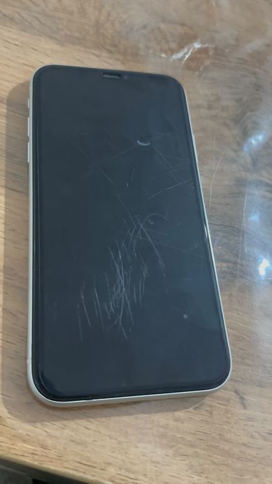 iPhone 11  хароший