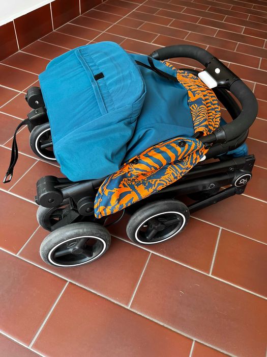 Carucior/Carut GB Qbit+All Terrain cu protecție ploaie suplimentara