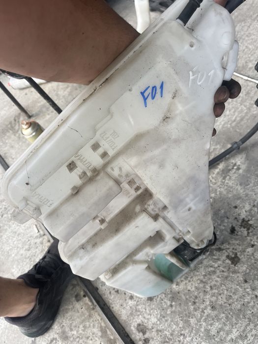 Казанче чистачки бмв ф01 ф02 7 серия bmw f01 f02 казанче