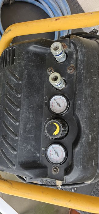 Dewalt compresor aer
