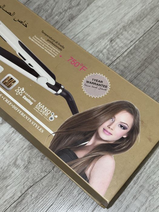 Плойка утюжок белый