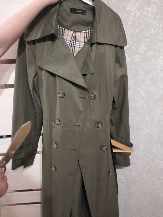 Продам женский плащ