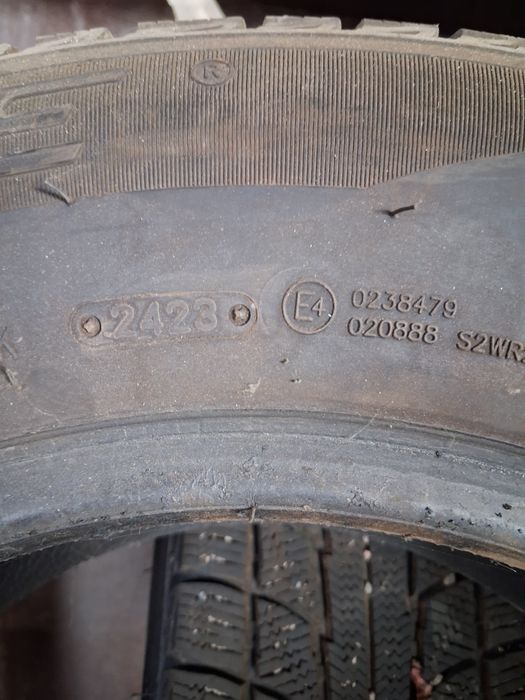 Шины продам 4 комплекта Triangle