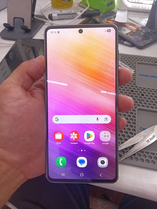 Samsung A73 (8/256)