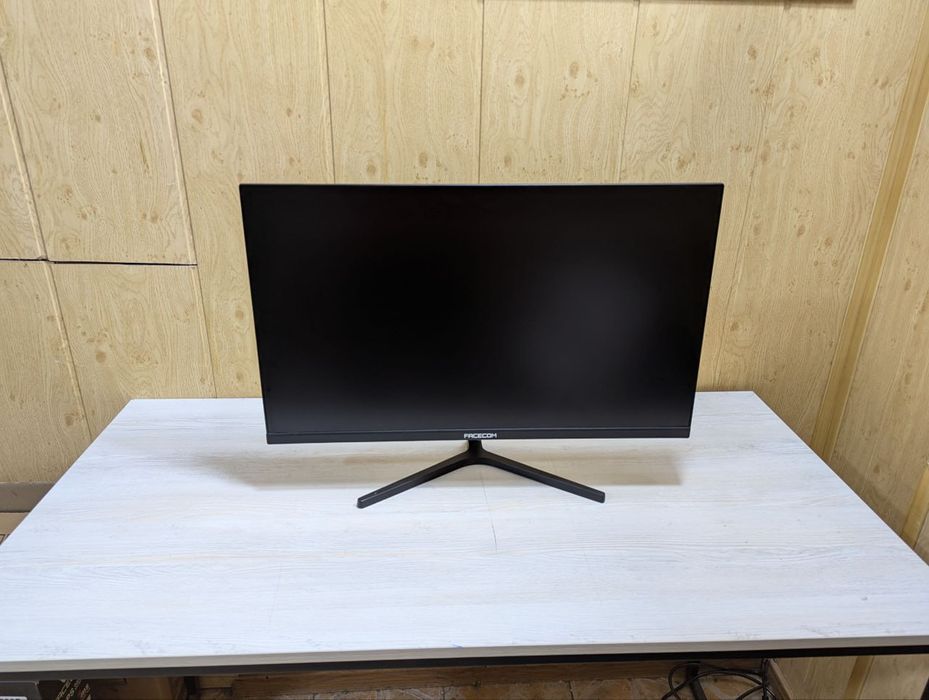 Продается игровой монитор FACECOM