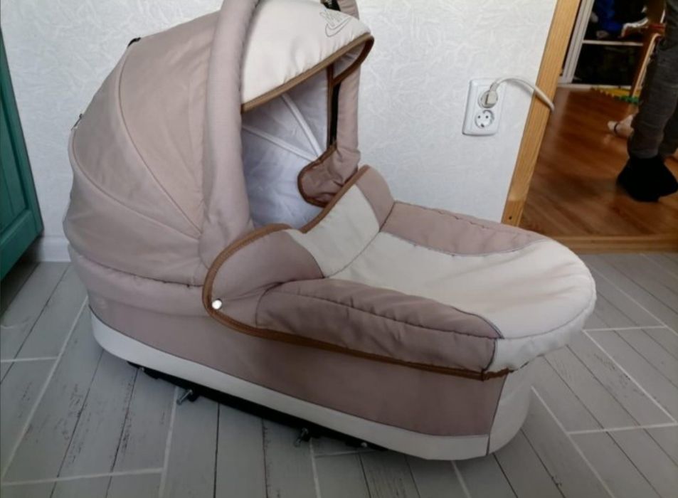 Max verdi коляска 3 в 1 очень хорошем состоянии. Отличного качества