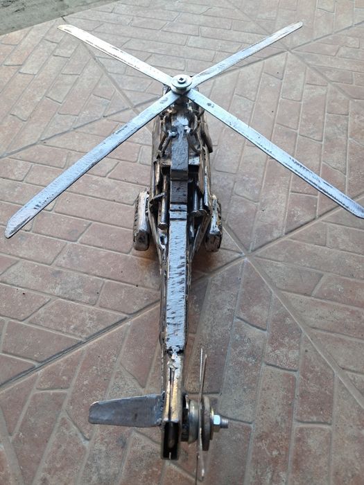 Elicopter metalic sudat