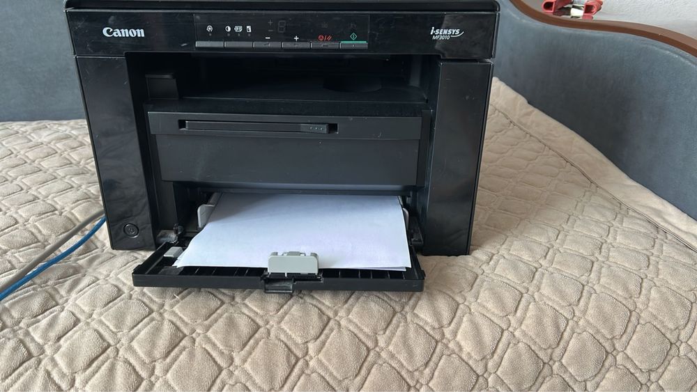 Многофункциональное устройство Canon