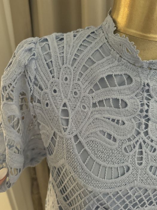 Елегантна и нежна дамска рокля дантела М/Л