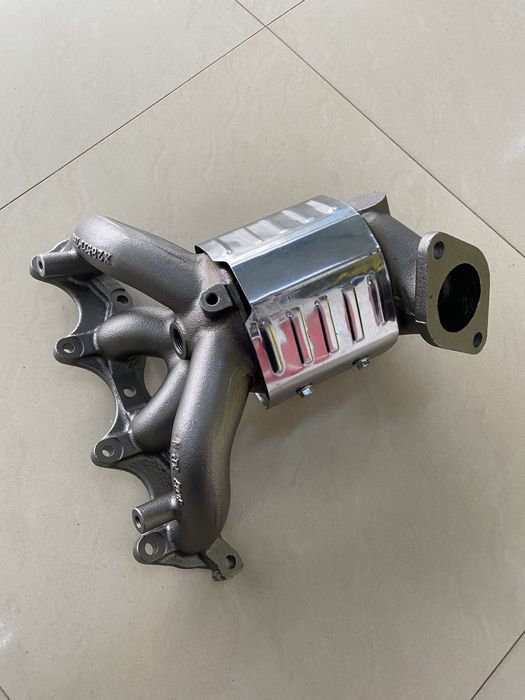 Выпускной коллектор с катализатором Kia Rio / Hyundai Accent 1.6 2011-
