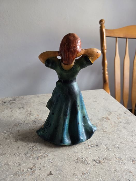 Statuetă retro din teracotă