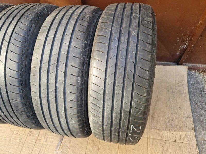 4 Bridgestone R17 215/60
летни гуми 
DOT4520