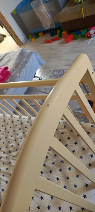 Детская кровать-качалка