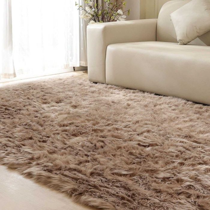 Covor pufos bej 180 x 270 cm Covor din blană Covor lavabil pentru sufragerie Orinova