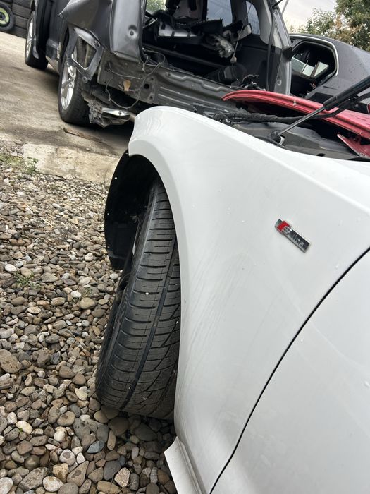 Aripă stânga față Audi A7 2013