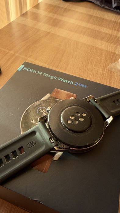 Часовник Honor MagicWatch 2 (46mm) – Отличен, комплект с 3 каишки