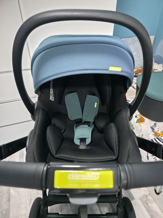 Бебешка количка Chipolino neon edition