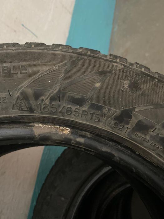 Шины зимние  состояние среднее