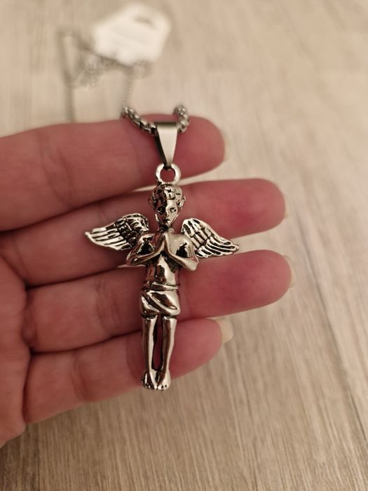 Цепочка с кулоном Ангел