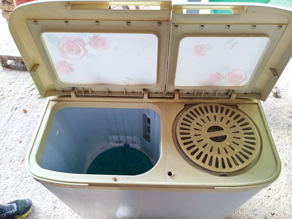 Polavtomat kir yuvish mashinasi