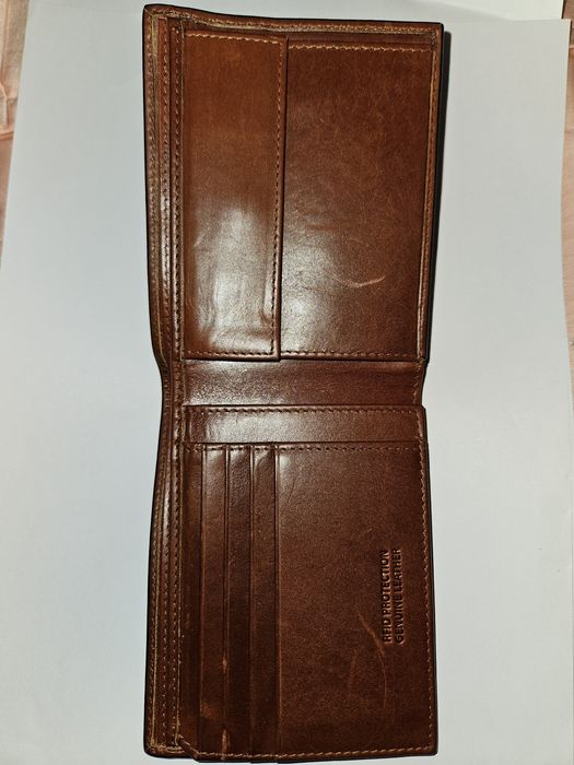 Portofel Bugatti, coniac, de piele, ca nou!