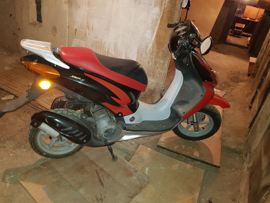 Скутер Honda x8r-x