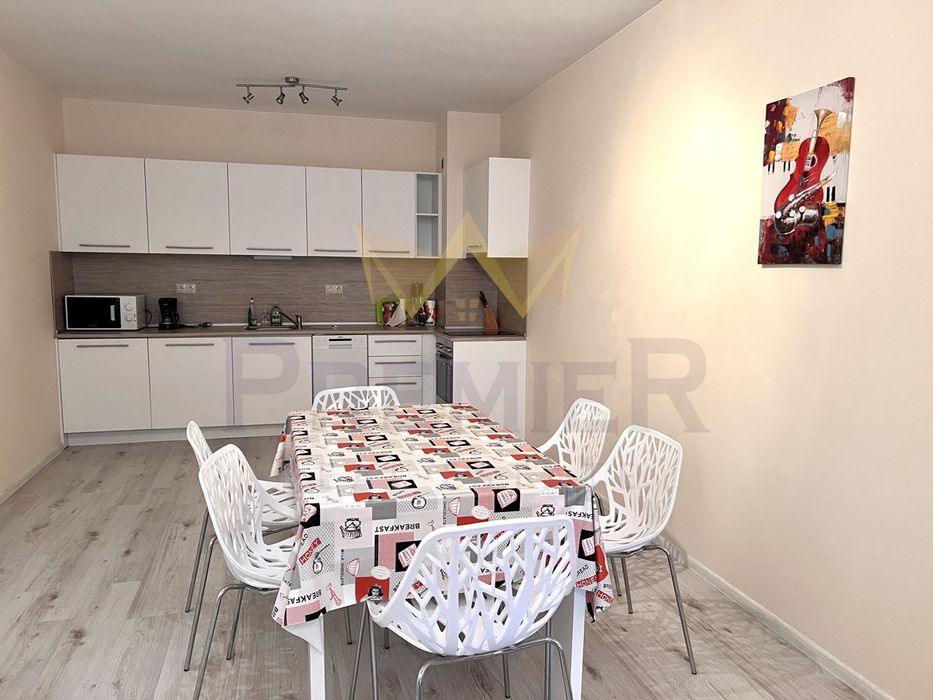 Дава се под наем Тристаен апартамент в Варна, Аспарухово - 115 кв.м за 850 € - Снимка #1