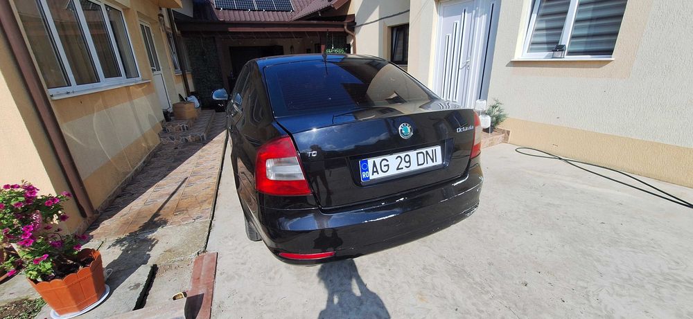 SKODA Octavia 2012 — imagine 4