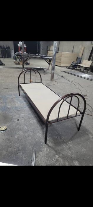 Одноярусная кровать