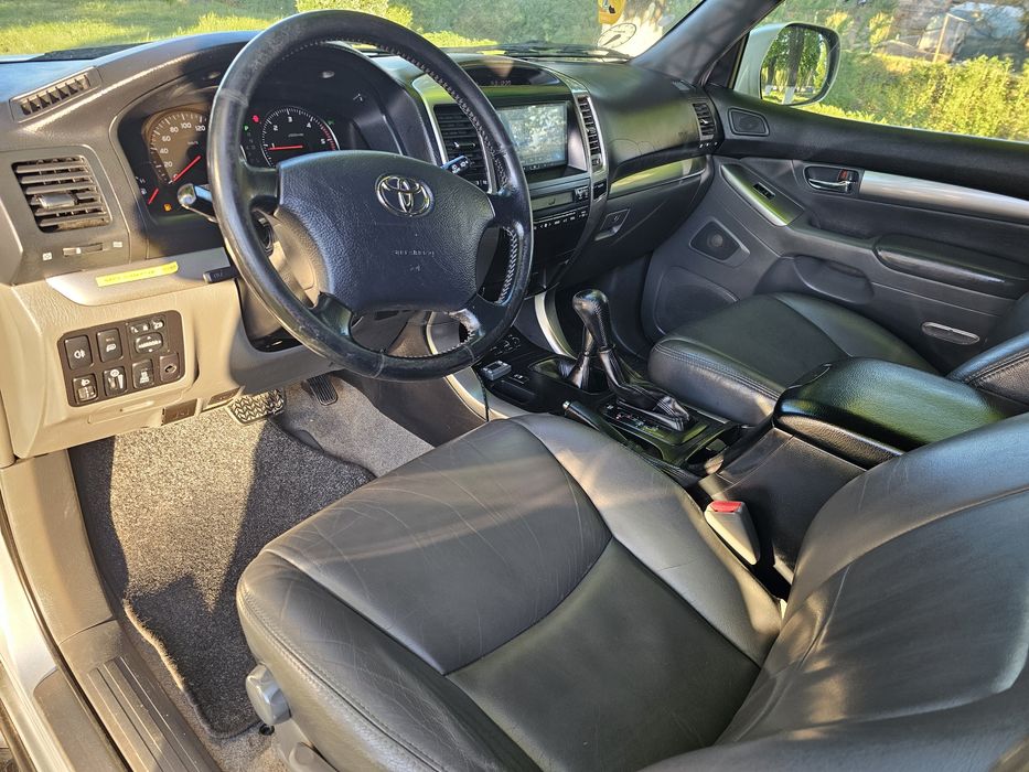 Toyota Land Cruiser! Autoutilitara N1!