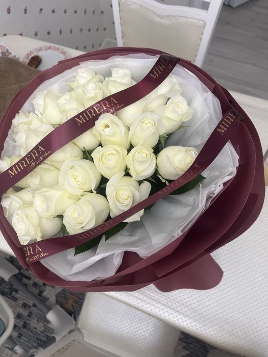 Букет белые розы