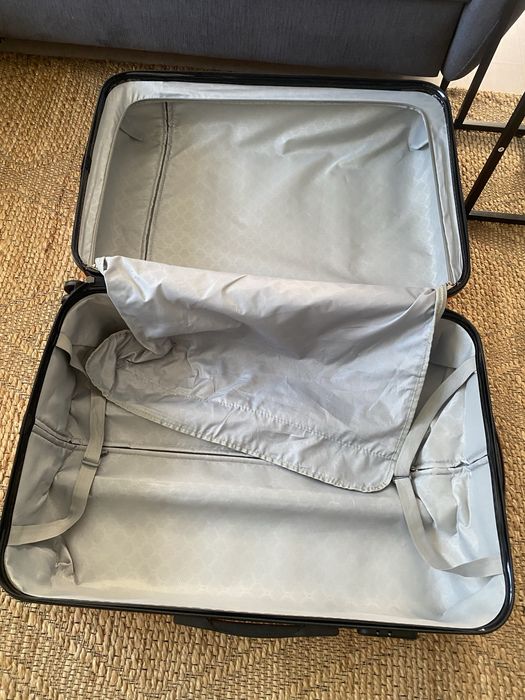 Vand troler,inaltime 75 cm,latime 45 cm